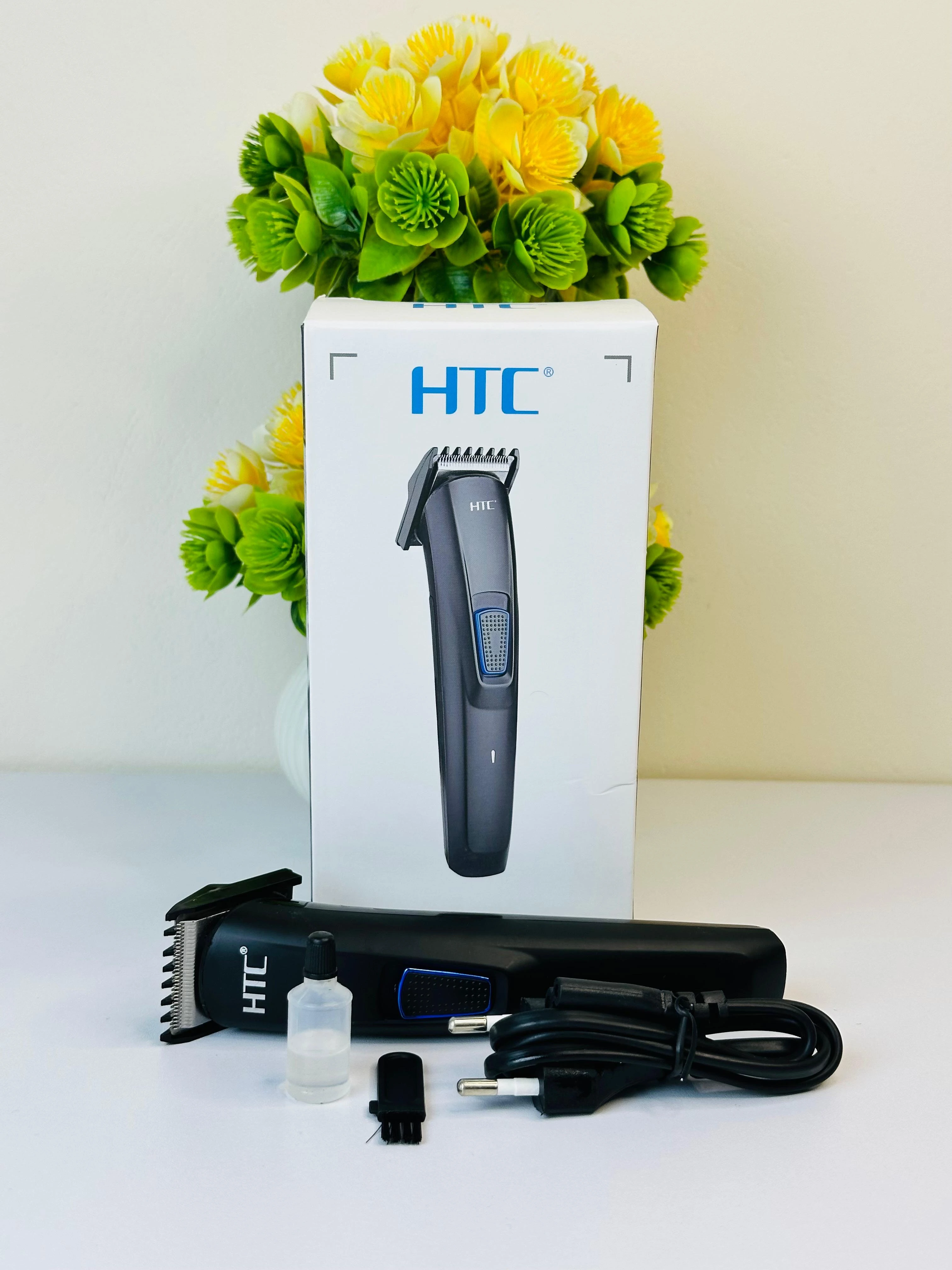 HTC AT 522 Rechargeable Cordless Trimmer For Men (Black)